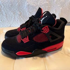Air Jordan 4 Retro "Red Thunder"